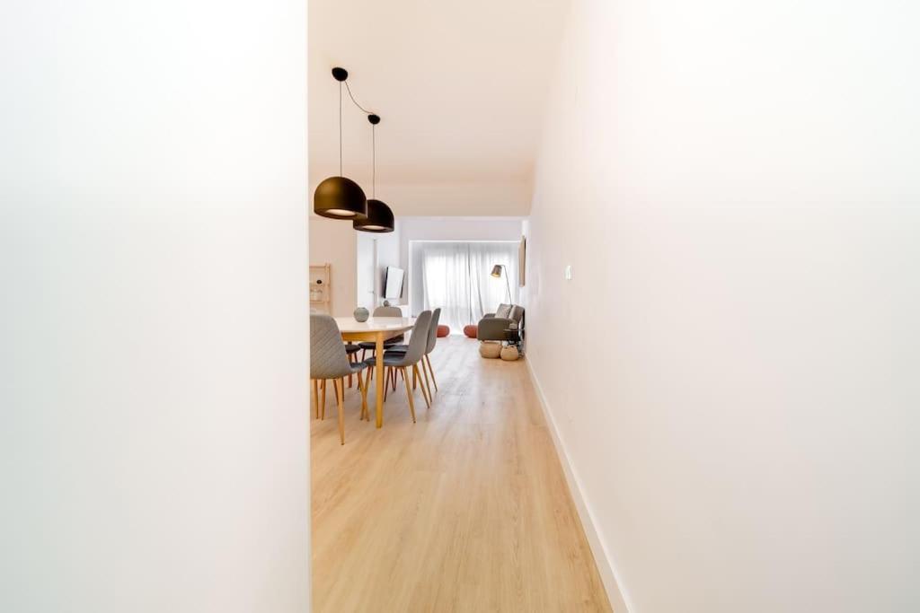Esplendido Apartamento En El Centro Malaga Bagian luar foto