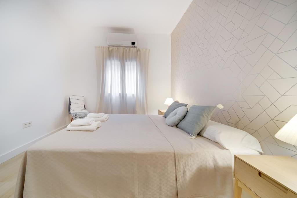 Esplendido Apartamento En El Centro Malaga Bagian luar foto