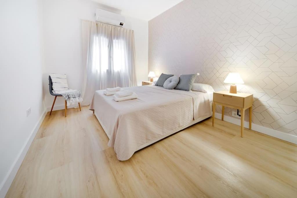 Esplendido Apartamento En El Centro Malaga Bagian luar foto